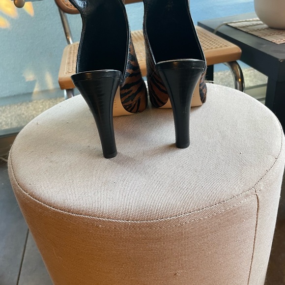 NEW! Covered Toe Slingbacks - Picture 4 of 7